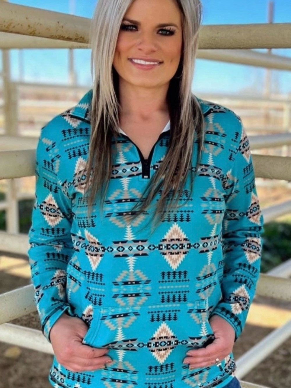 Sterling Kreek Laramie Kreek
Pullover, Size Medium, Turquoise Aztec